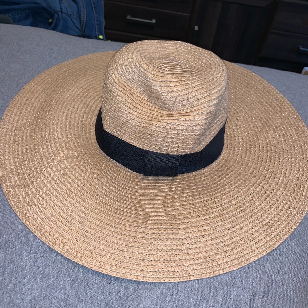 Tan sun hat